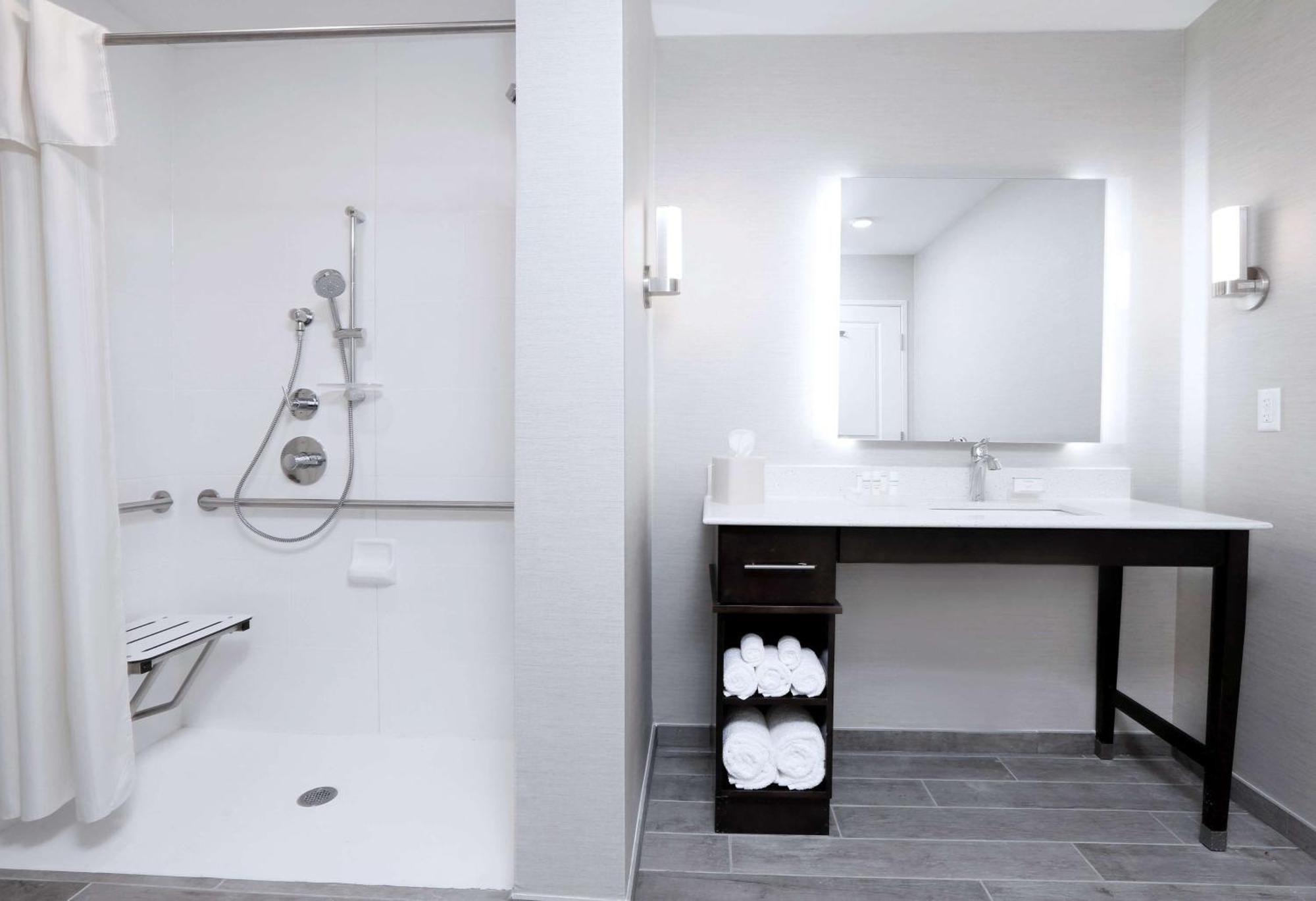 Homewood Suites By Hilton West Fargo/Sanford Medical Center Екстер'єр фото