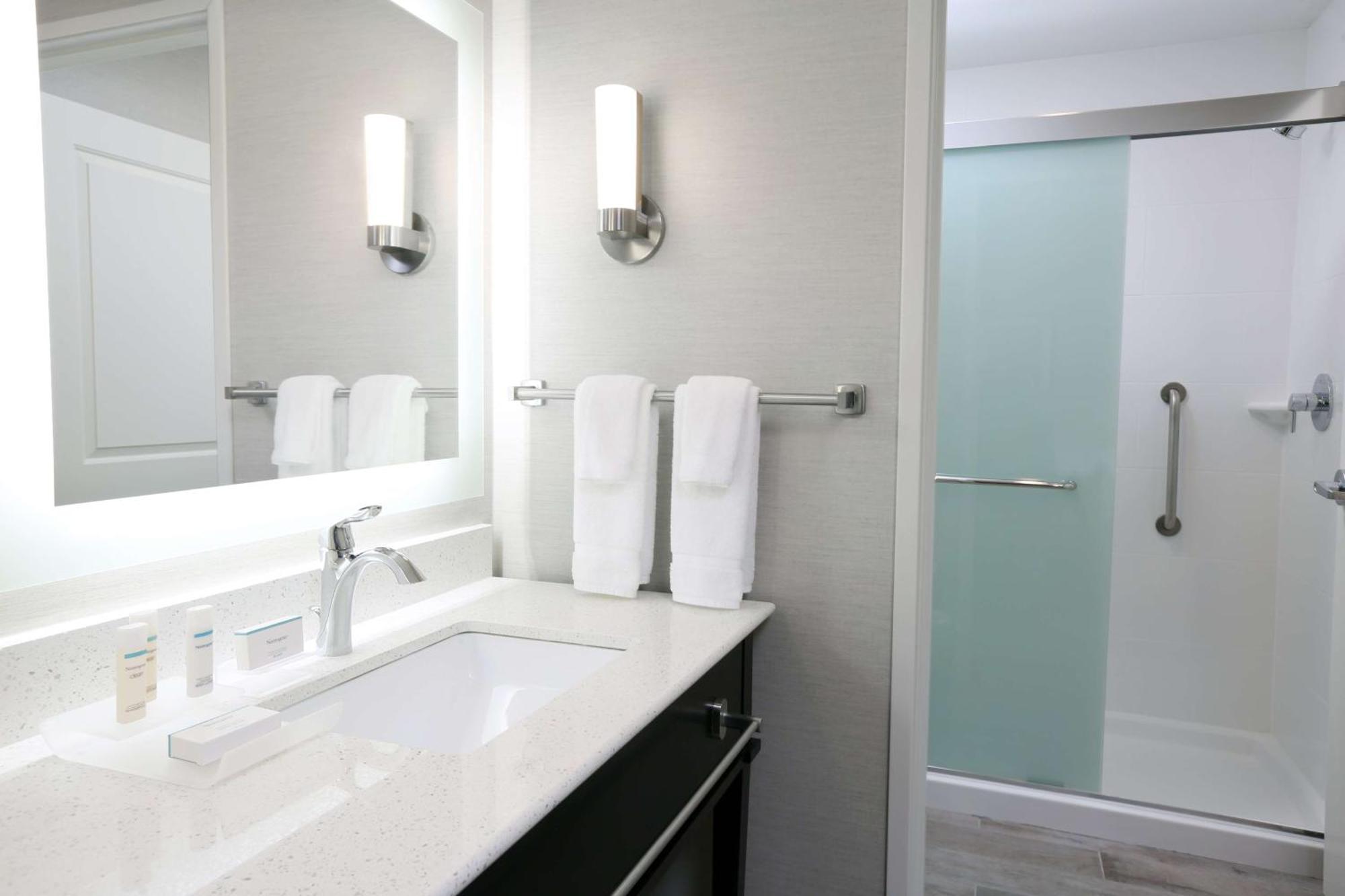 Homewood Suites By Hilton West Fargo/Sanford Medical Center Екстер'єр фото